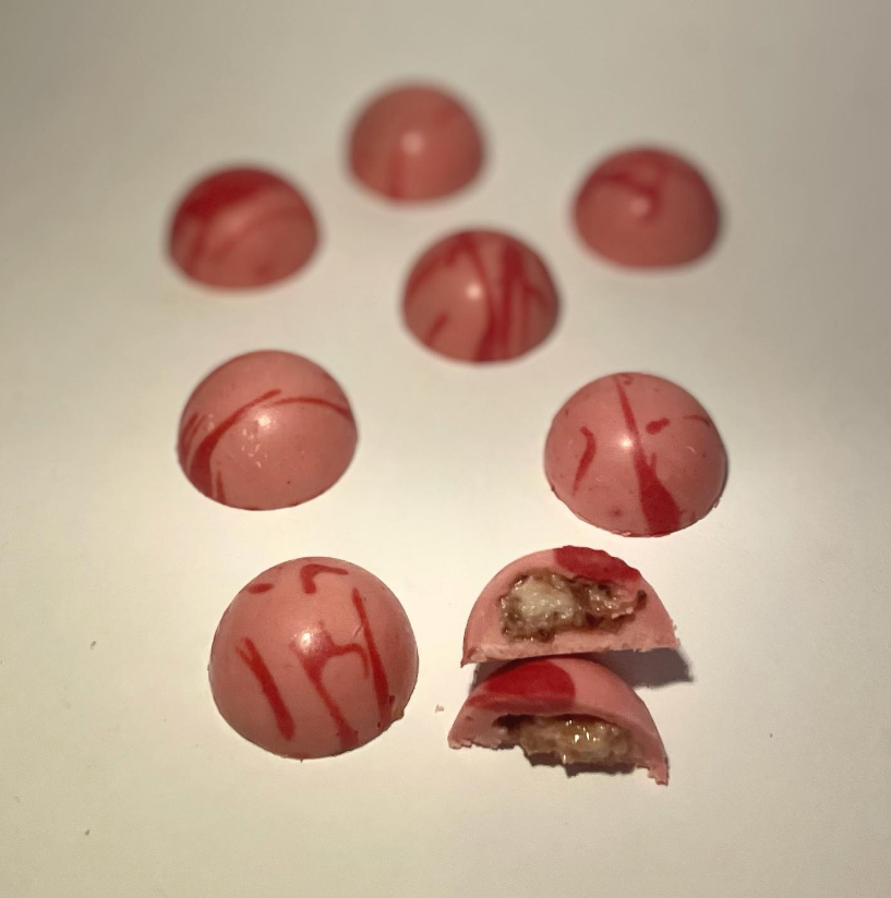 Maison du Chocolat's Cheesecake-Stuffed Chocolates for the Barbie trend in Amman