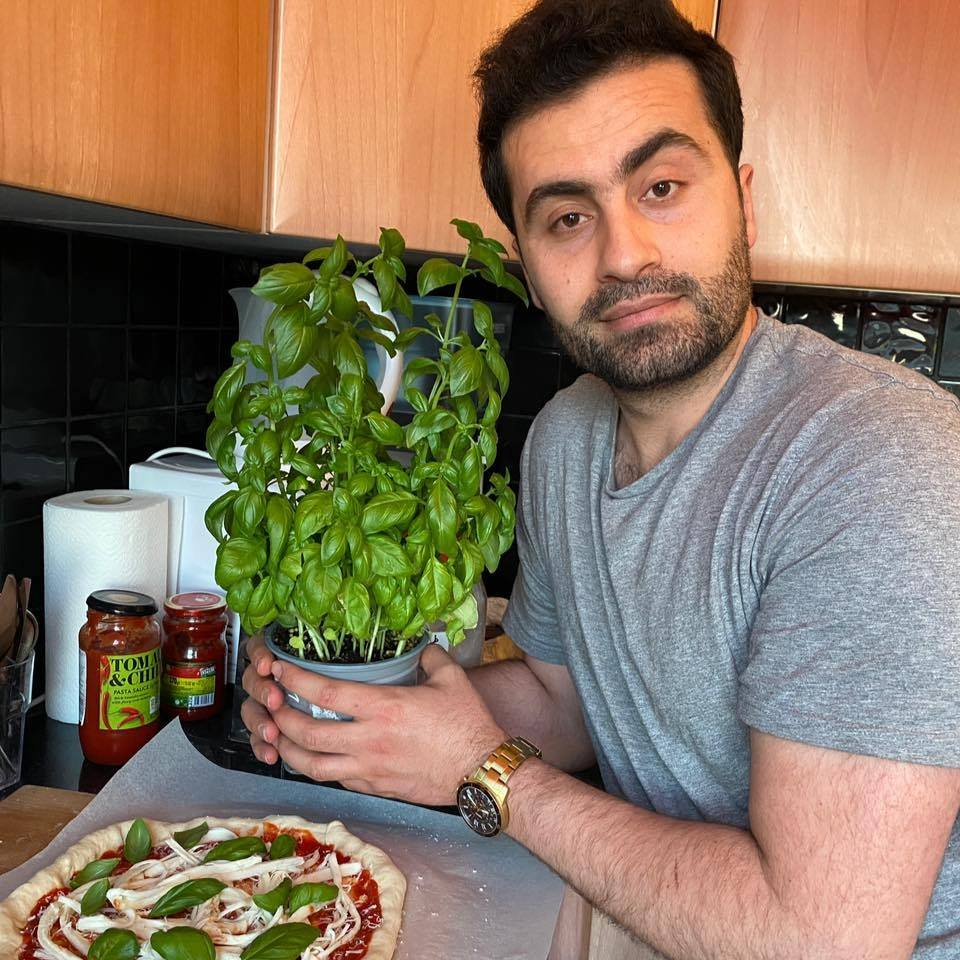 Abu Julia Pizza أبو جوليا