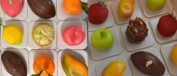 You Can Finally Try Paris’s Viral & Hyper-Realistic Fruit-Shaped Cakes in Amman! (With Prices)